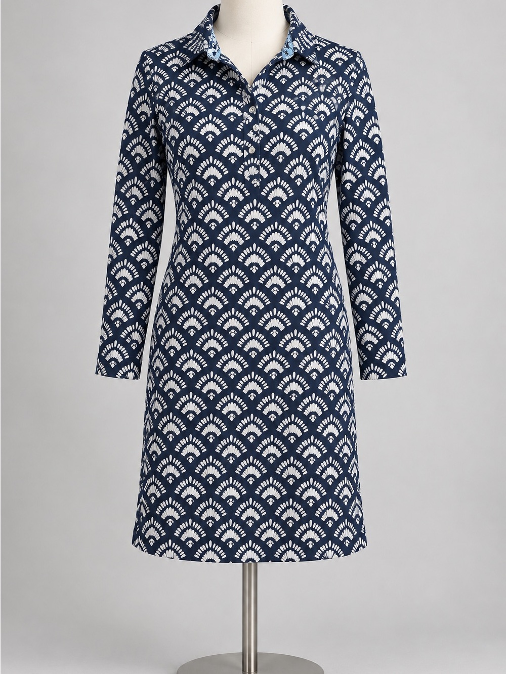 Vineyard Vines Beautiful Navy and White Geometric Collared Long Sleeve Dress